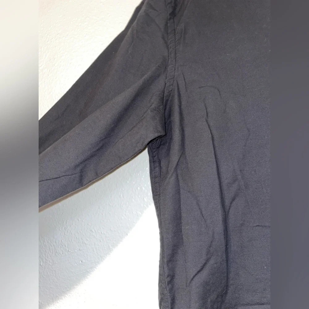 Old Navy Button-down​ - Picture 5 of 5